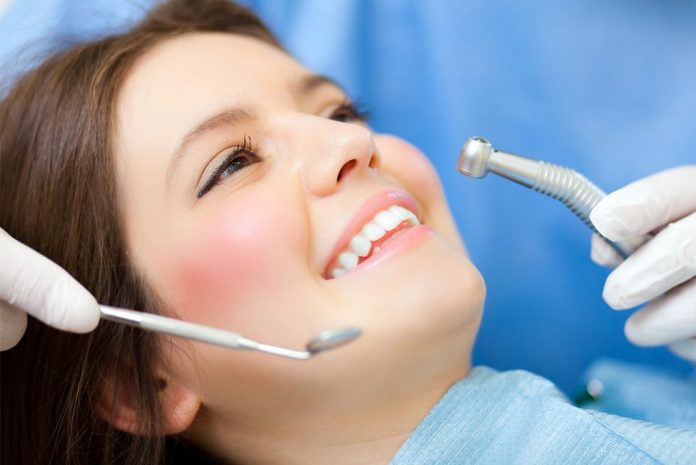 ¿Qué es la exodoncia y cuando se recomienda?