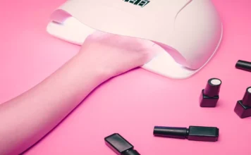 Las lámparas de manicura podrían tener riesgos para la salud Las lámparas de manicura podrían tener riesgos para la salud